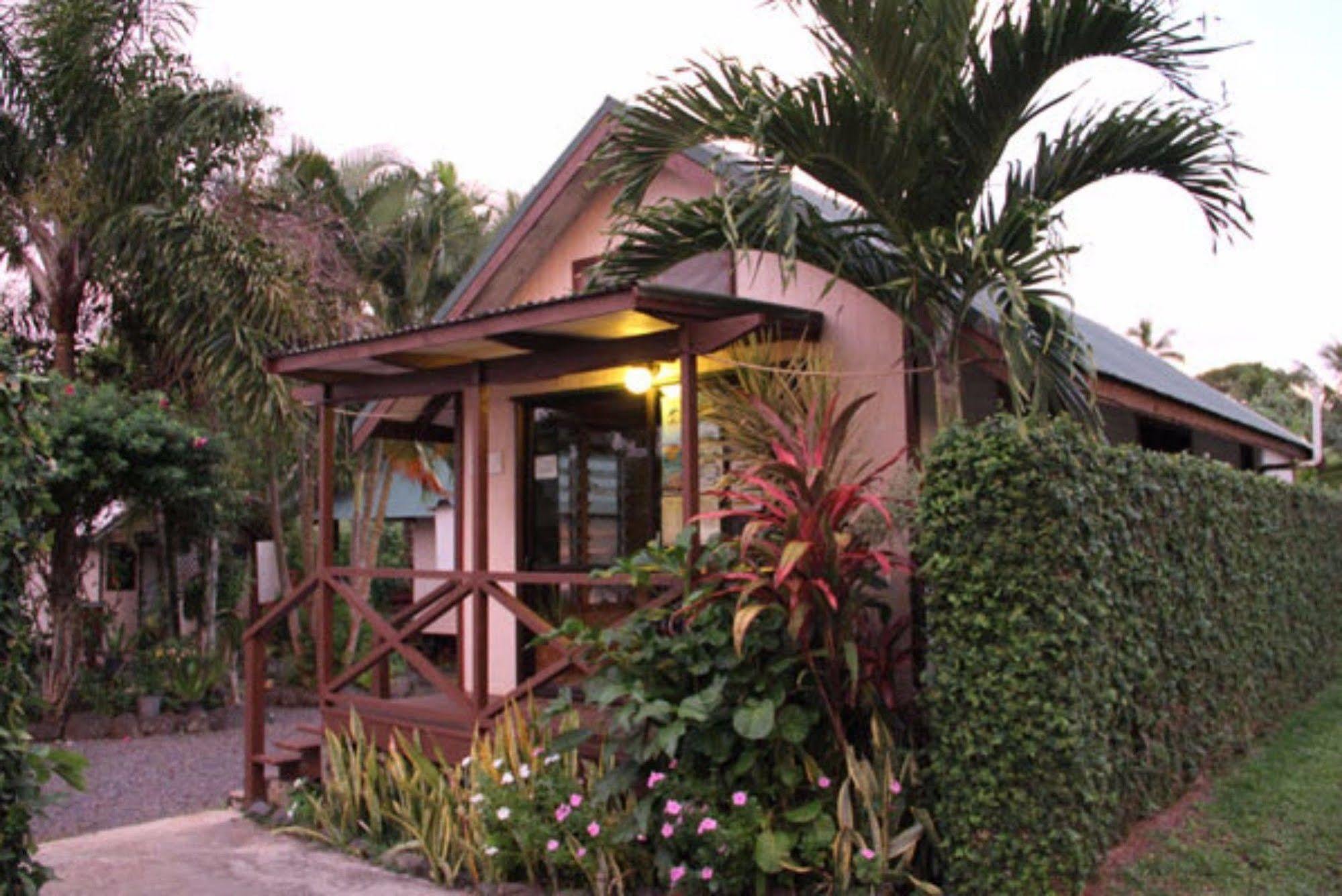 Aroko Bungalows Villa Avarua Exterior foto